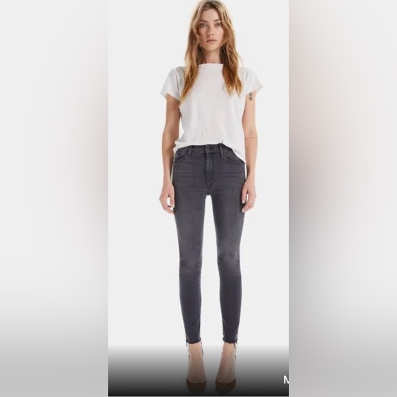 MOTHER Sz 24 High Waisted Looker Ankle Fray in Lighting Up Lantern Black Denim - Picture 1 of 12